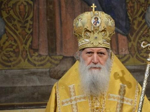 Патриарх Неофит вече е опериран във ВМА и се намира
