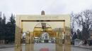 Златна арка с килимче пред "Св. Александър Невски" изумиха столичани