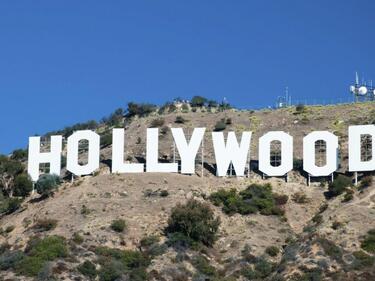 Легендарният надпис Hollywood стана на век