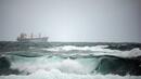 Силни ветрове затвориха гръцки пристанища