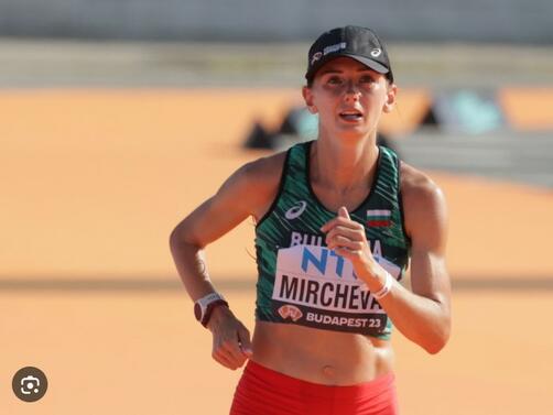 Националната рекордьорка Милица Мирчева завърши 14 a в маратона на Осака