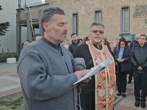 Приключи седемдневната гладна стачка на сливенския свещеник Иван Янков и