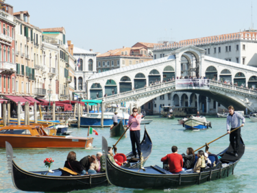 Туристите, желаещи да посетят Венеция, от днес вече ще трябва да заплащат такса