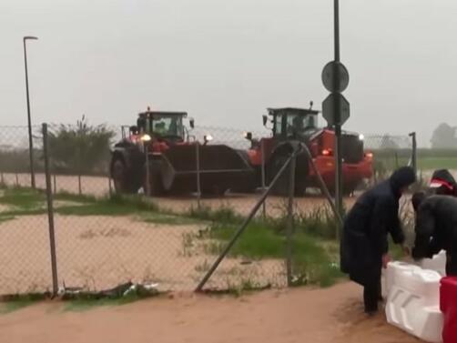 Популярната туристическа дестинация Коста дел Сол в Испания е парализирана