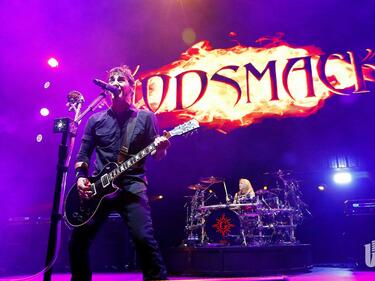 13 000 пяха СGODSMACK в София