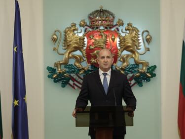 НА ЖИВО Президентът Румен Радев с обръщение към нацията