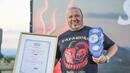 Българин постави Световен Рекорд с най-лютата чушка в света Carolina Reaper
