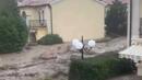 Частичното бедствено положение в Бургас: Залети улици, плаващи коли и откъснати местности ОБЗОР
