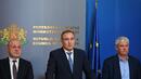 Бизнесът: Не да се увелчат, а да се замразят минималните заплати!