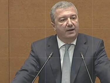 БСП предупреди: България влиза в зона на политически хаос
