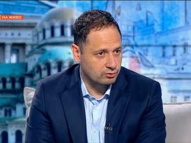 Петър Витанов: Няма да режем пенсии, заплати и социални плащания