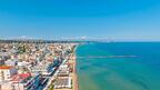На море по плажовете край Солун