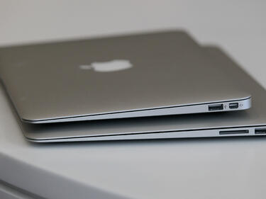 Убийствени стикери за Macbook